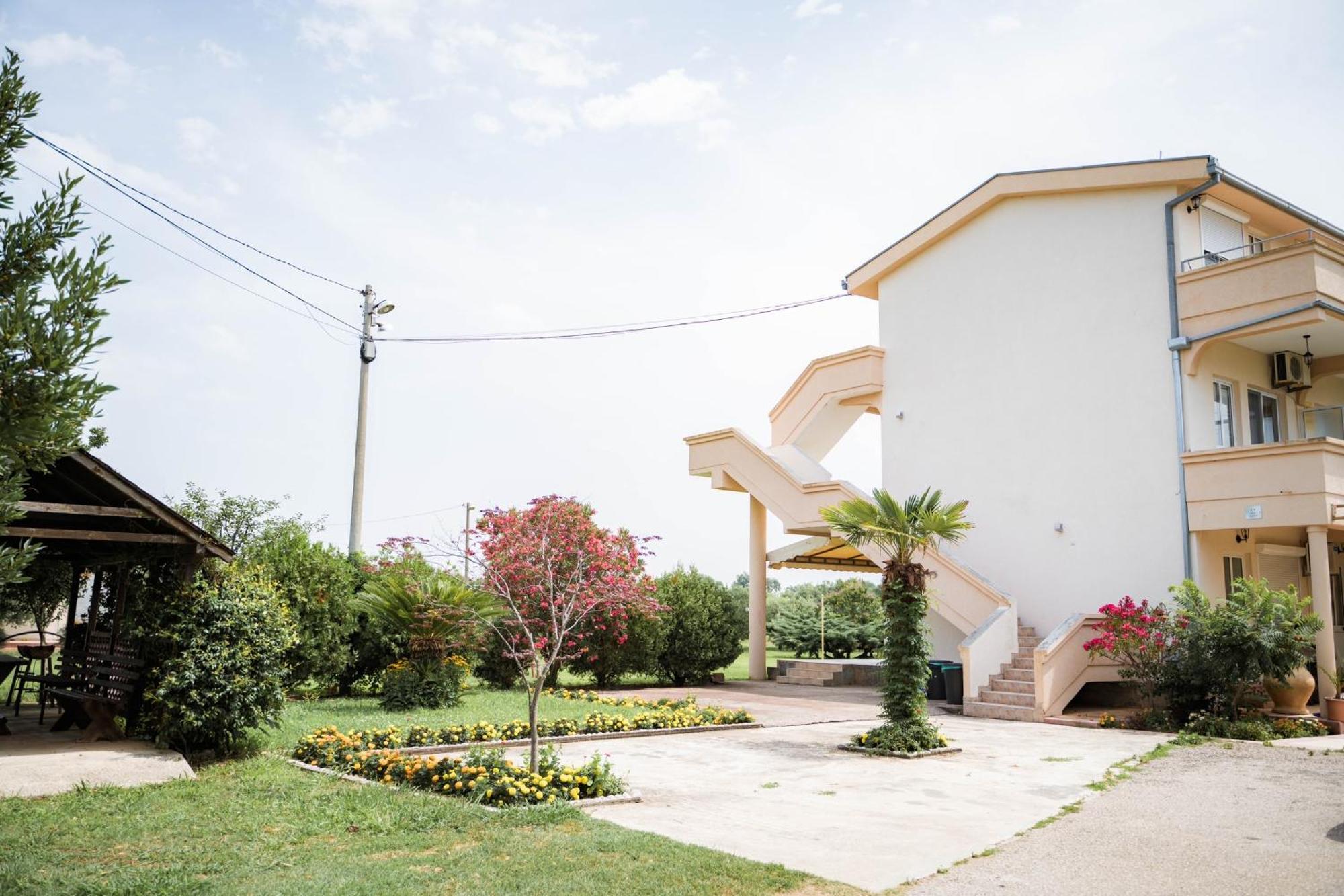 Apartments Rudaj Ούλτσιν Εξωτερικό φωτογραφία